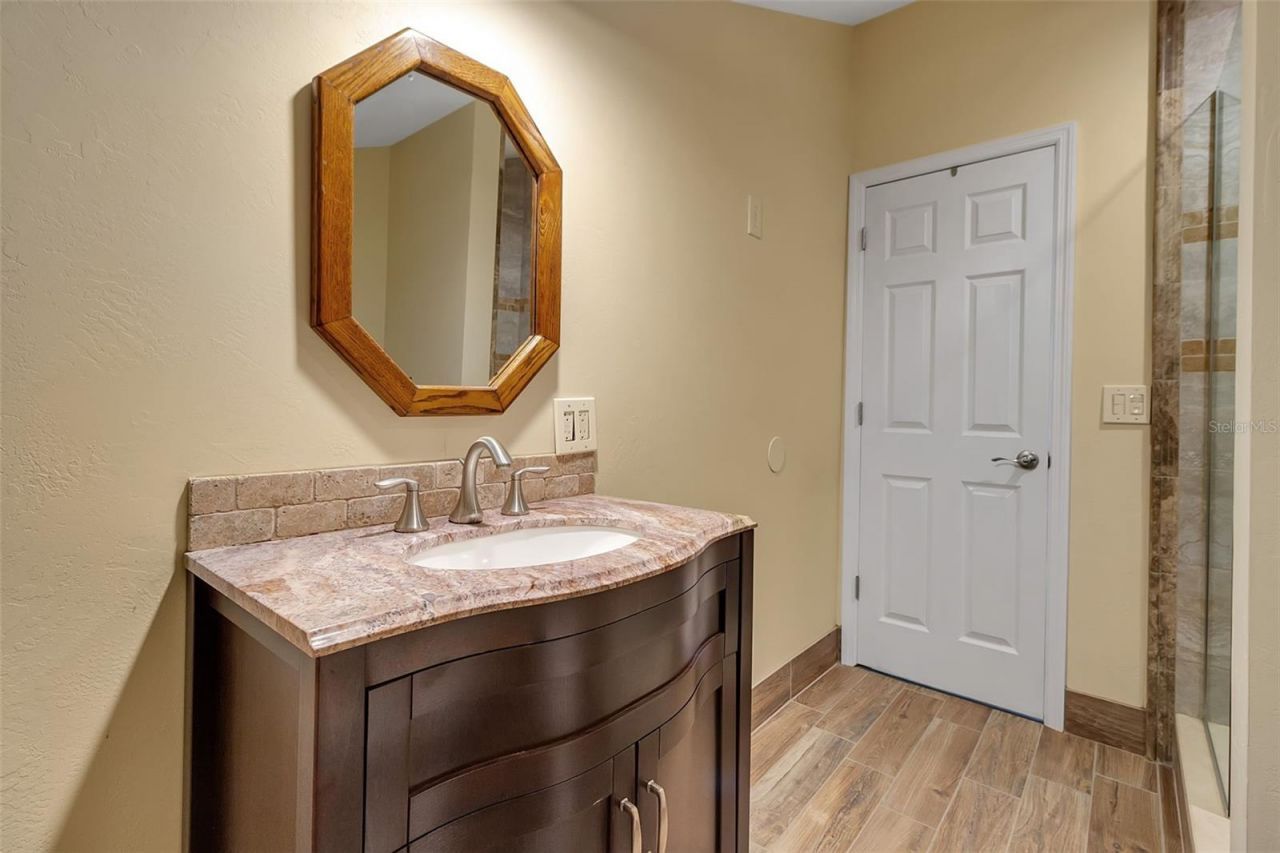 7908 19th Avenue Drive W, Bradenton, FL 34209 Photo