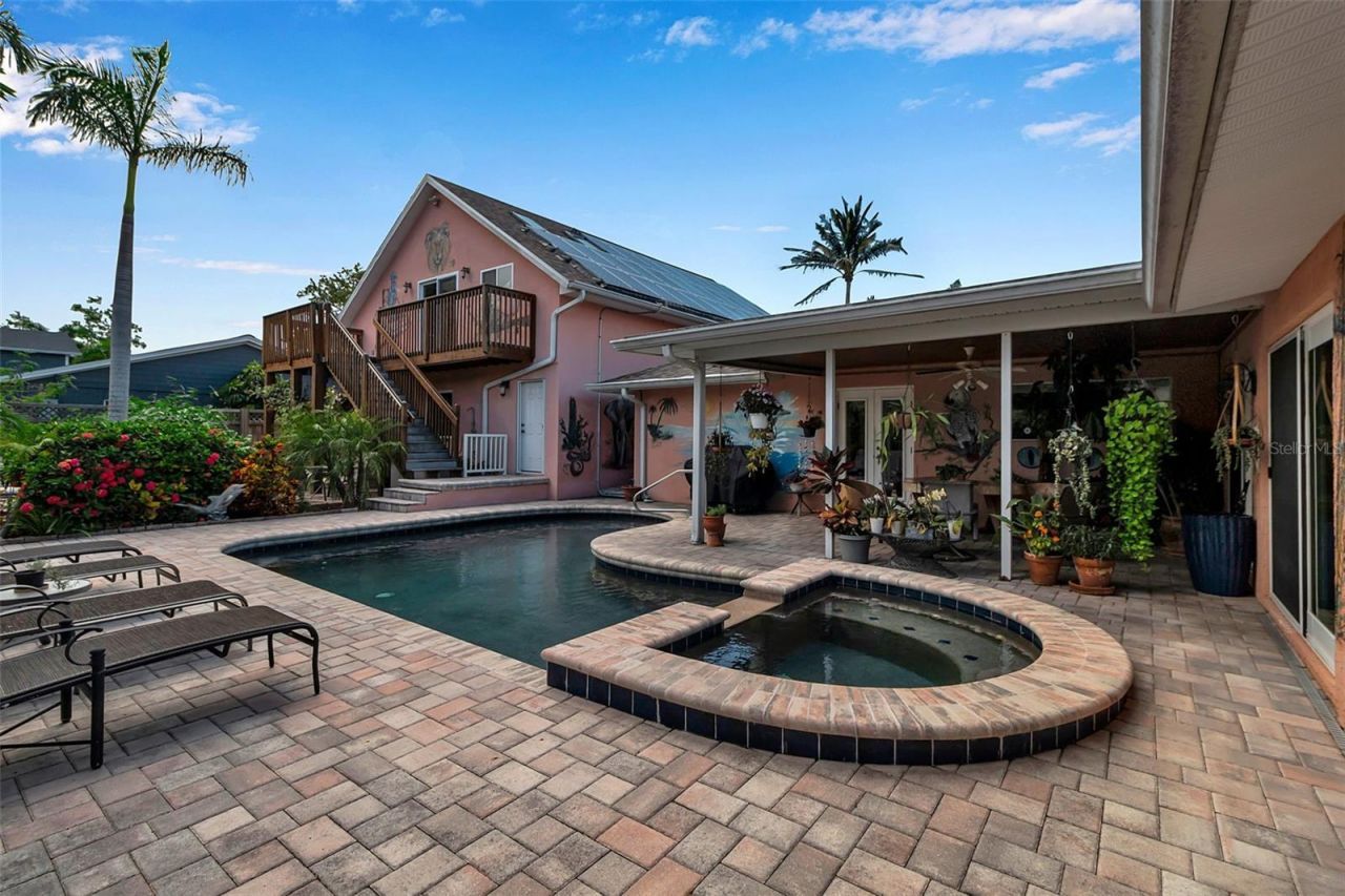 7908 19th Avenue Drive W, Bradenton, FL 34209 Photo