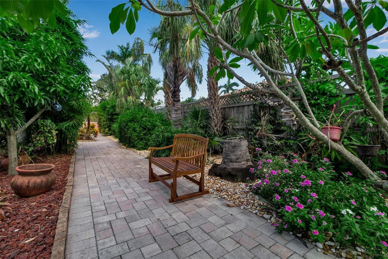 7908 19th Avenue Drive W, Bradenton, FL 34209 Photo