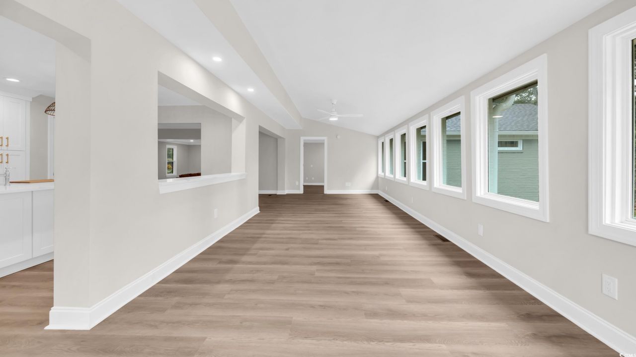 204 Green Lake Dr. Photo 12