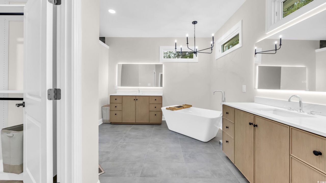 204 Green Lake Dr. Photo 15