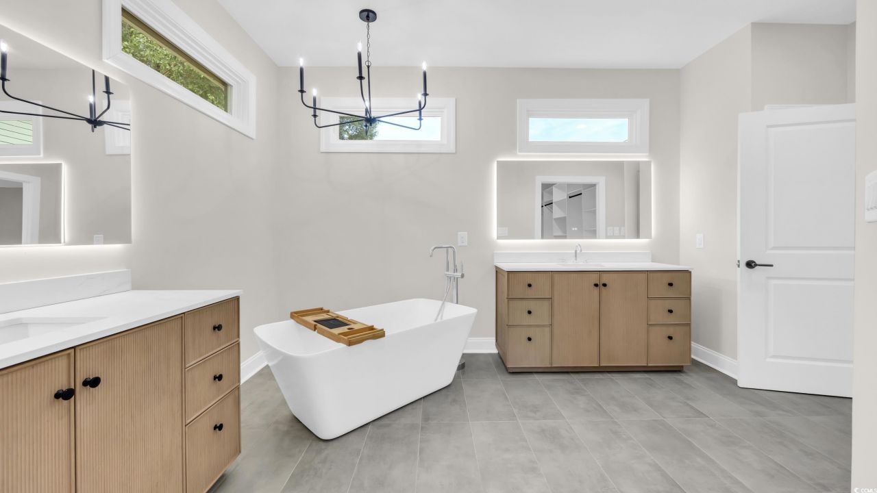 204 Green Lake Dr. Photo 16