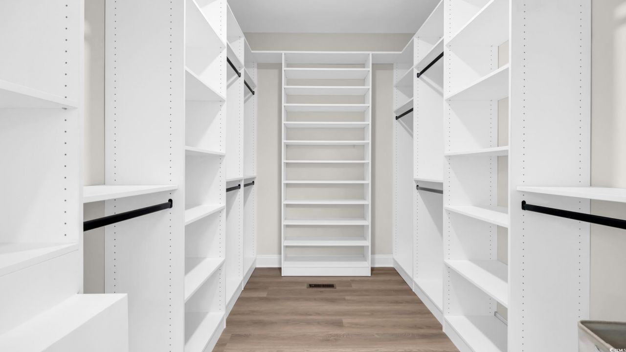 204 Green Lake Dr. Photo 18