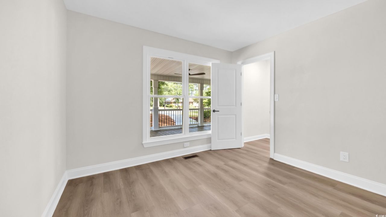 204 Green Lake Dr. Photo 22