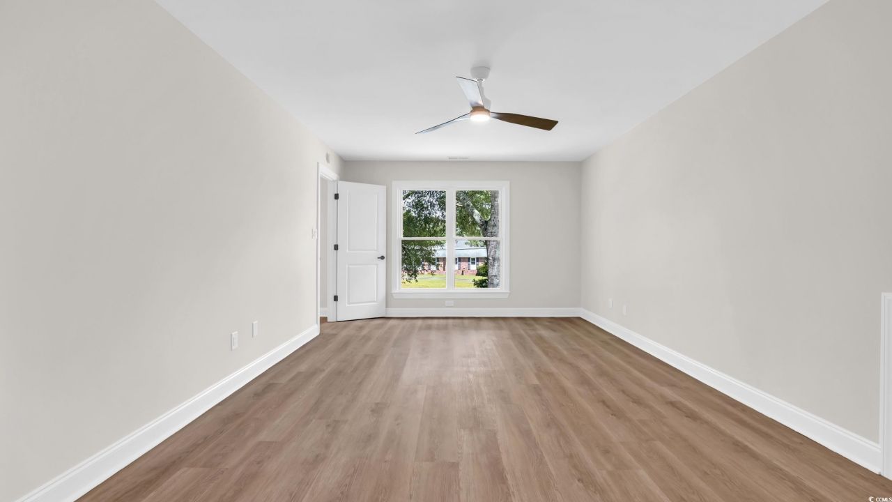 204 Green Lake Dr. Photo 32