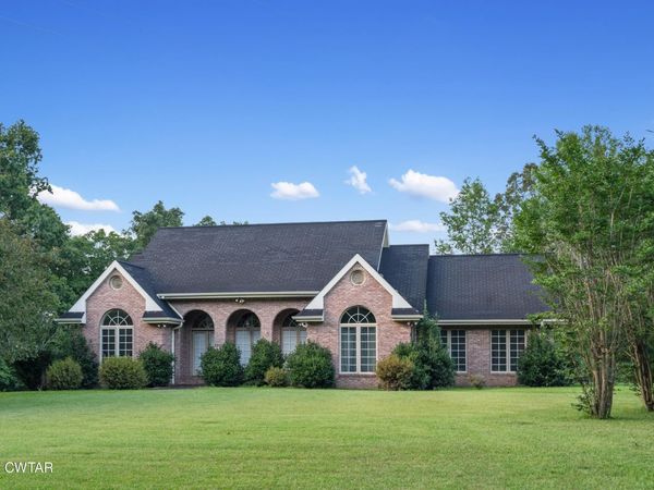 1700 Conrad Ridge Road, Holladay, TN 38341