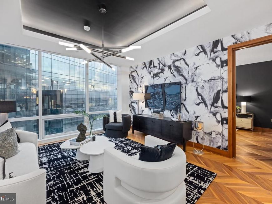 300 International Drive, Unit 1906, Baltimore, MD 21202 Main Photo