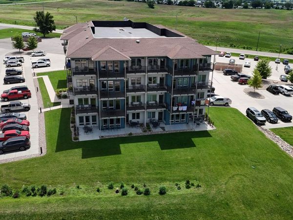 600 Linden Drive, Unit 214, Arnolds Park, IA 51331