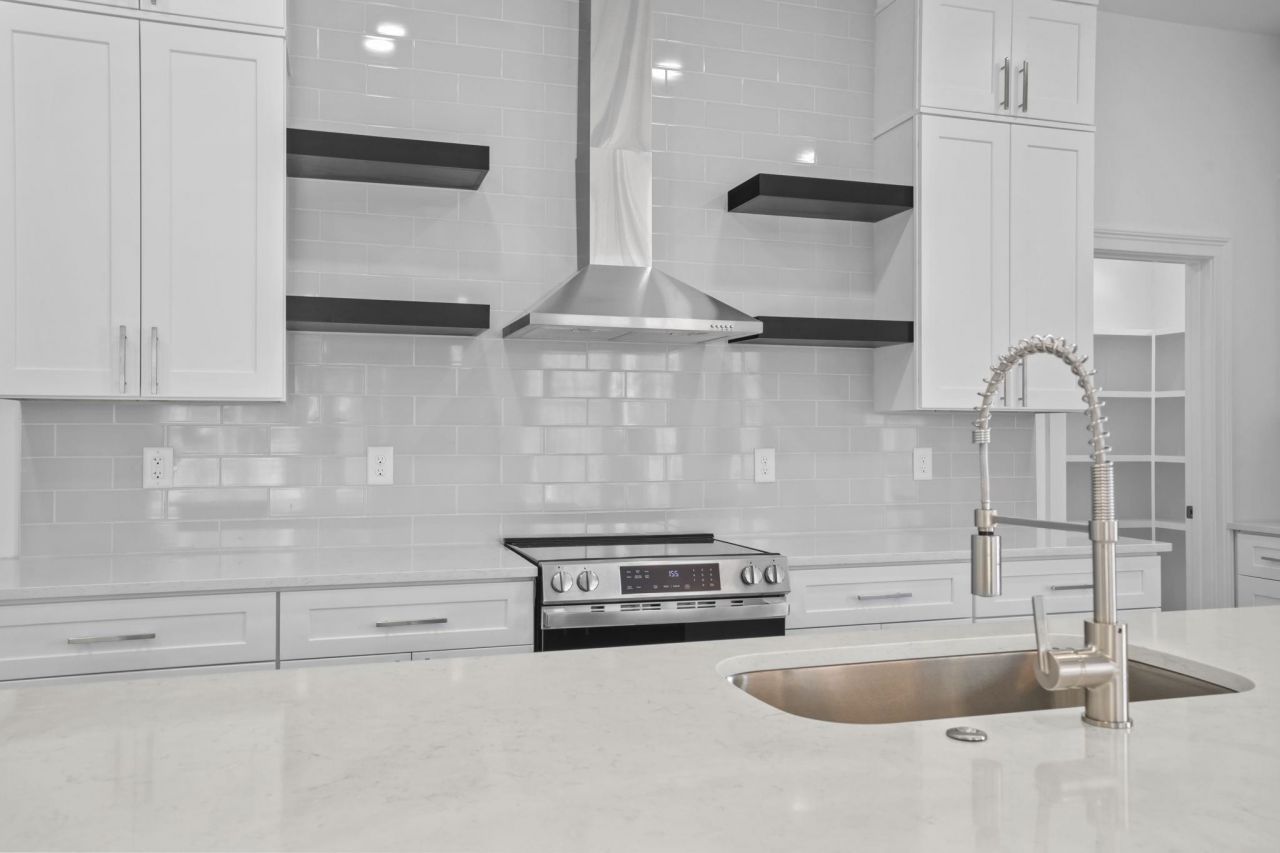 600 Barona Dr. Photo 7