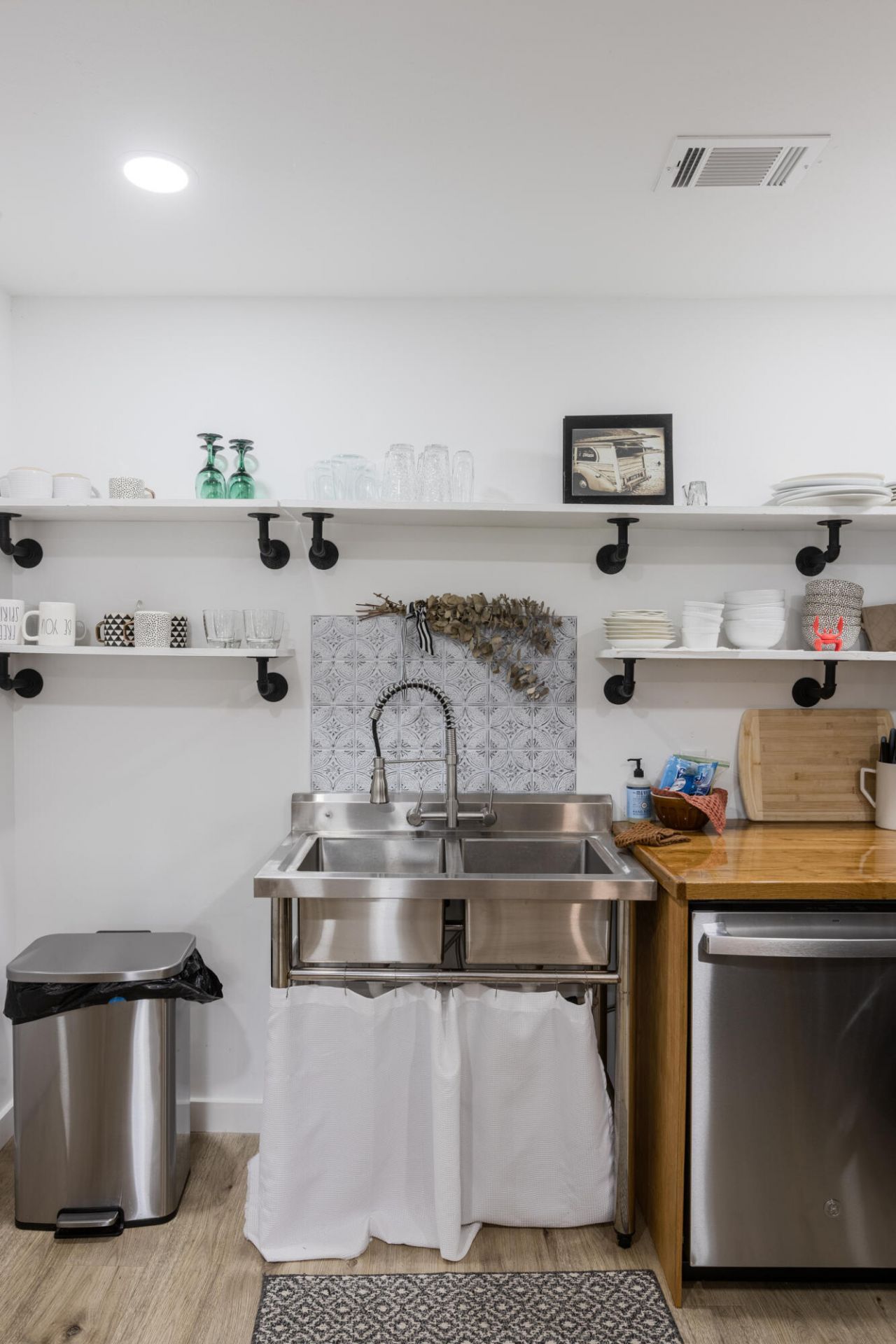 6 Gay Drive Photo 16