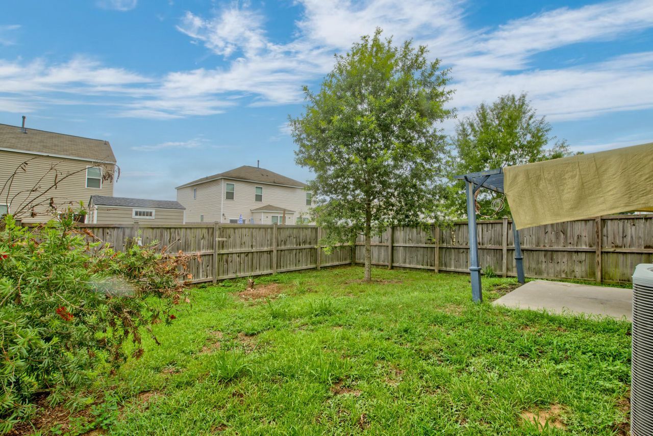 212 Longford Drive Photo 10