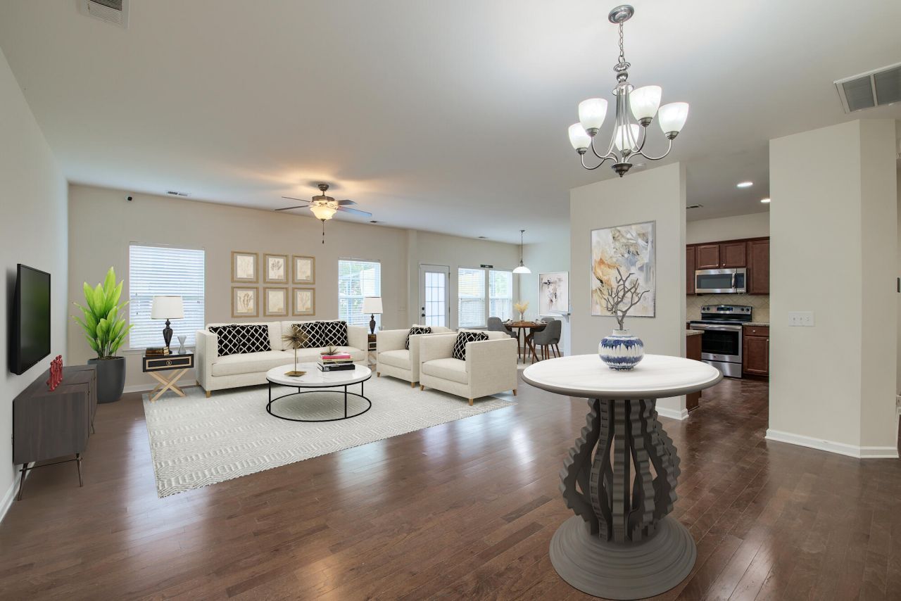 212 Longford Drive Photo 4