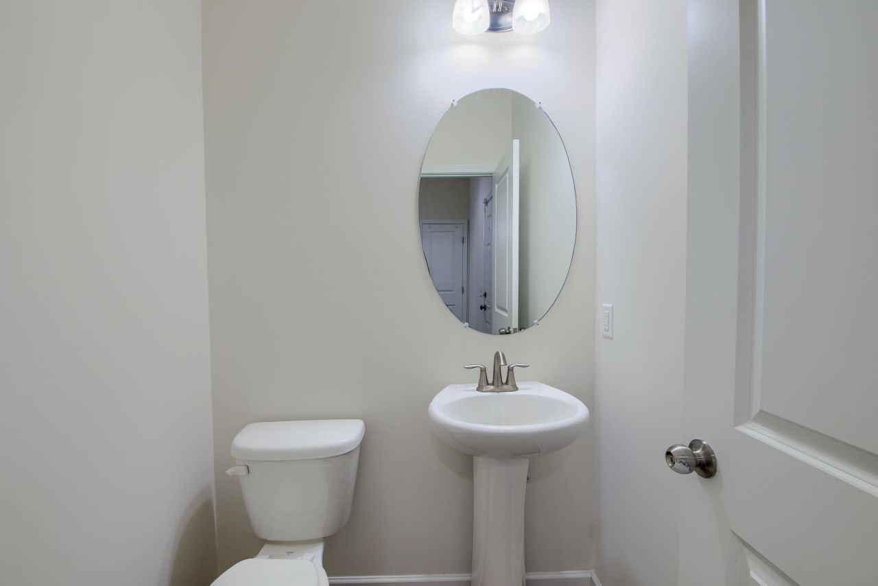 212 Longford Drive Photo 42