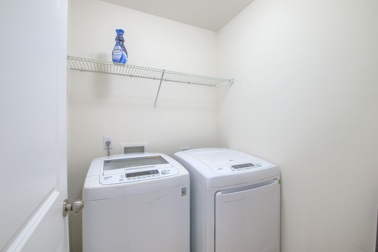 212 Longford Drive Photo 43