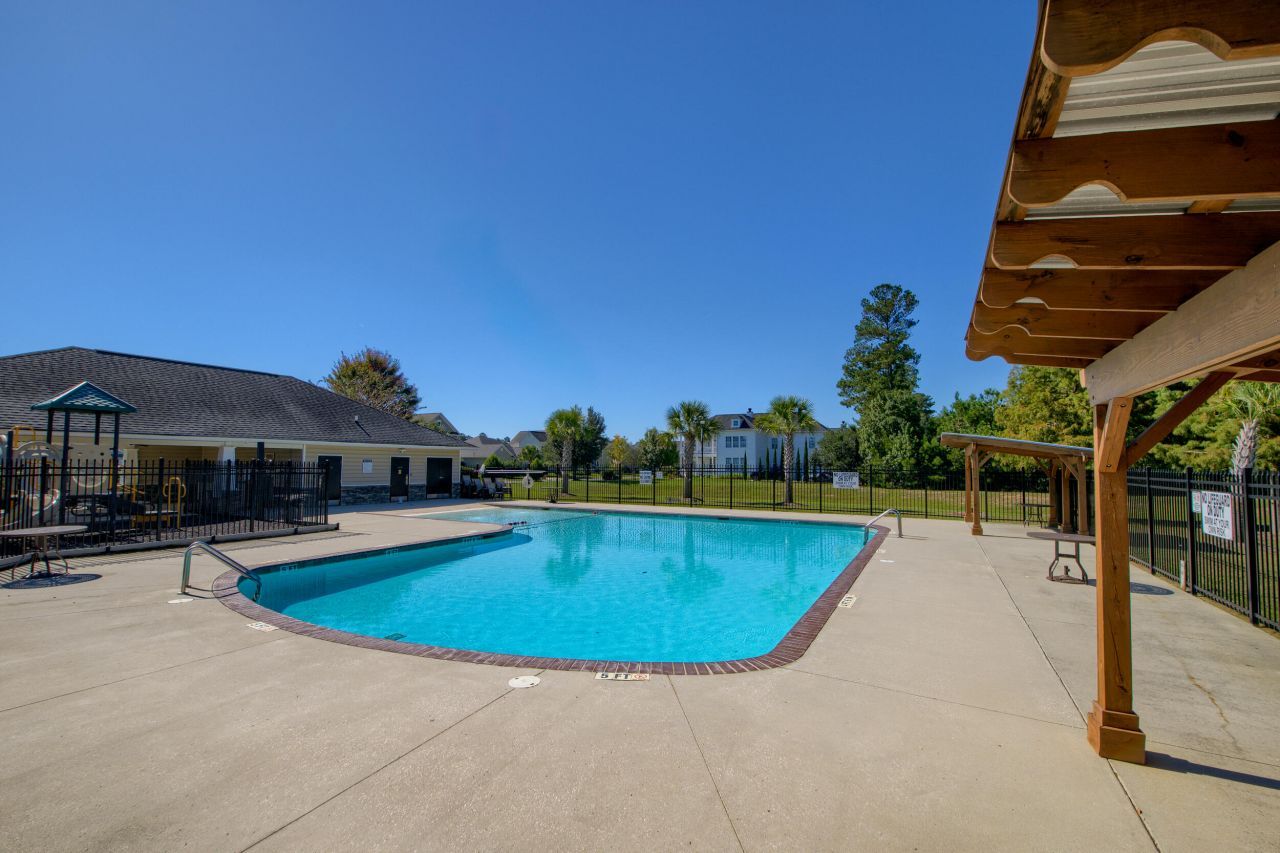 212 Longford Drive Photo 46