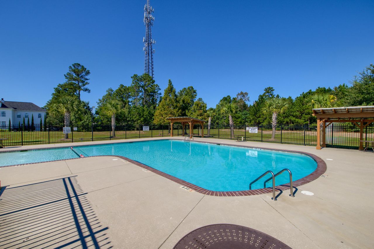 212 Longford Drive Photo 49