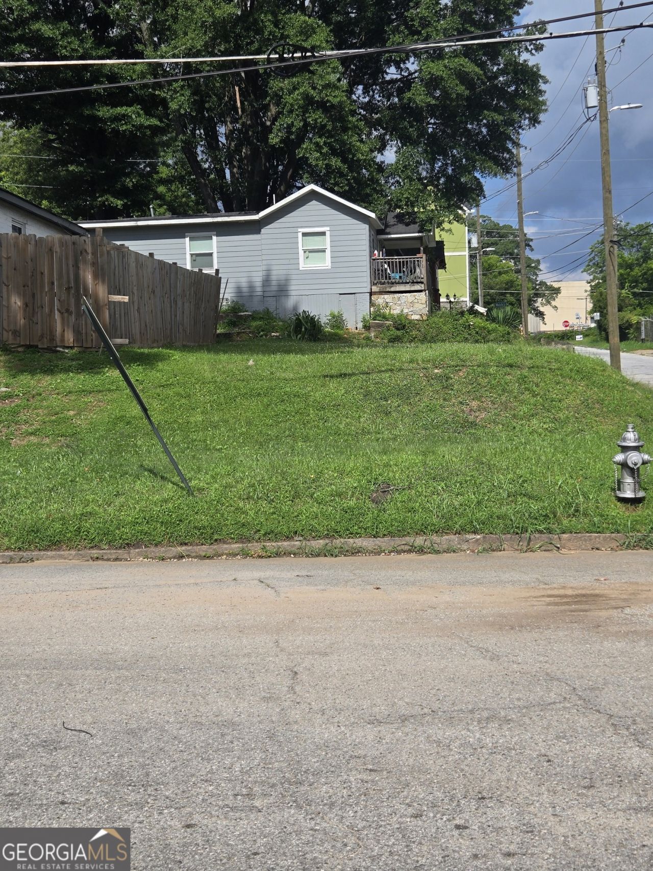 755 Coleman Street S, Atlanta, GA 30310 Main Photo