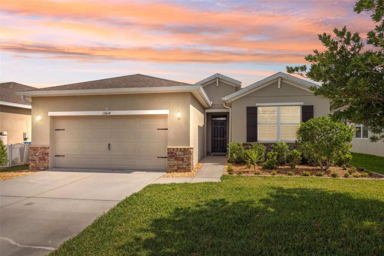 13614 Hunting Creek Place, Spring Hill, FL 34609 Main Photo