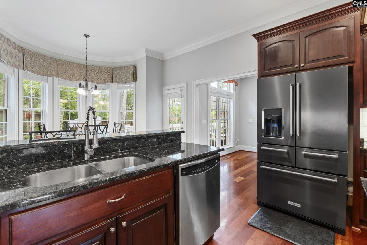 247 Gallantry Drive Photo 15