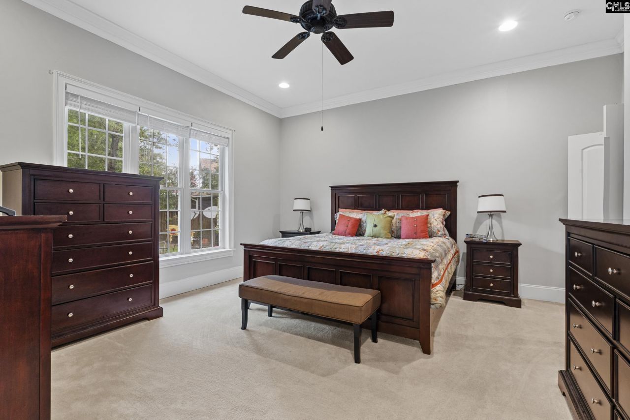 247 Gallantry Drive Photo 19