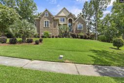 247 Gallantry Drive photo 4