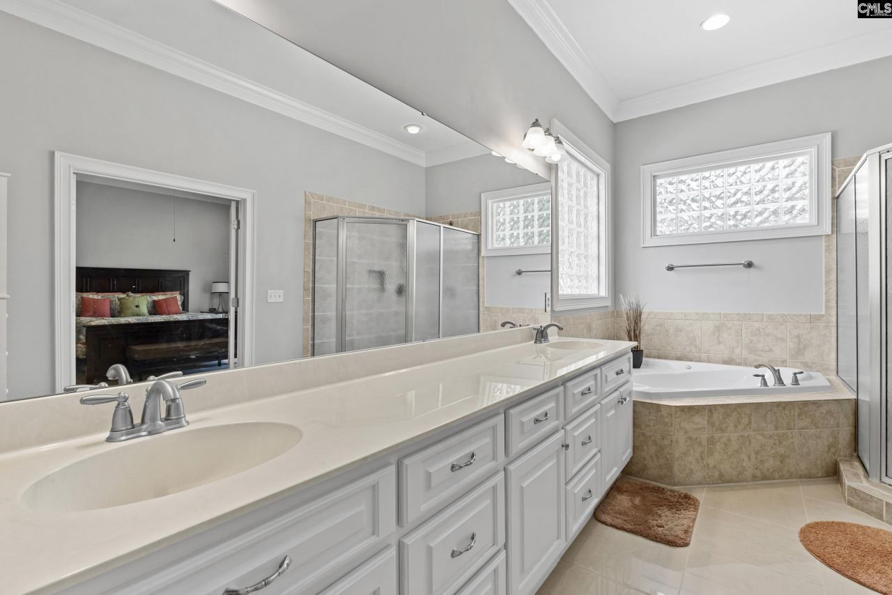 247 Gallantry Drive Photo 25