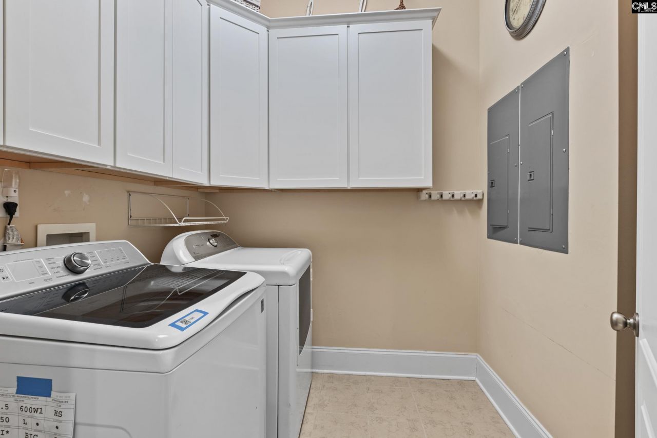 247 Gallantry Drive Photo 27