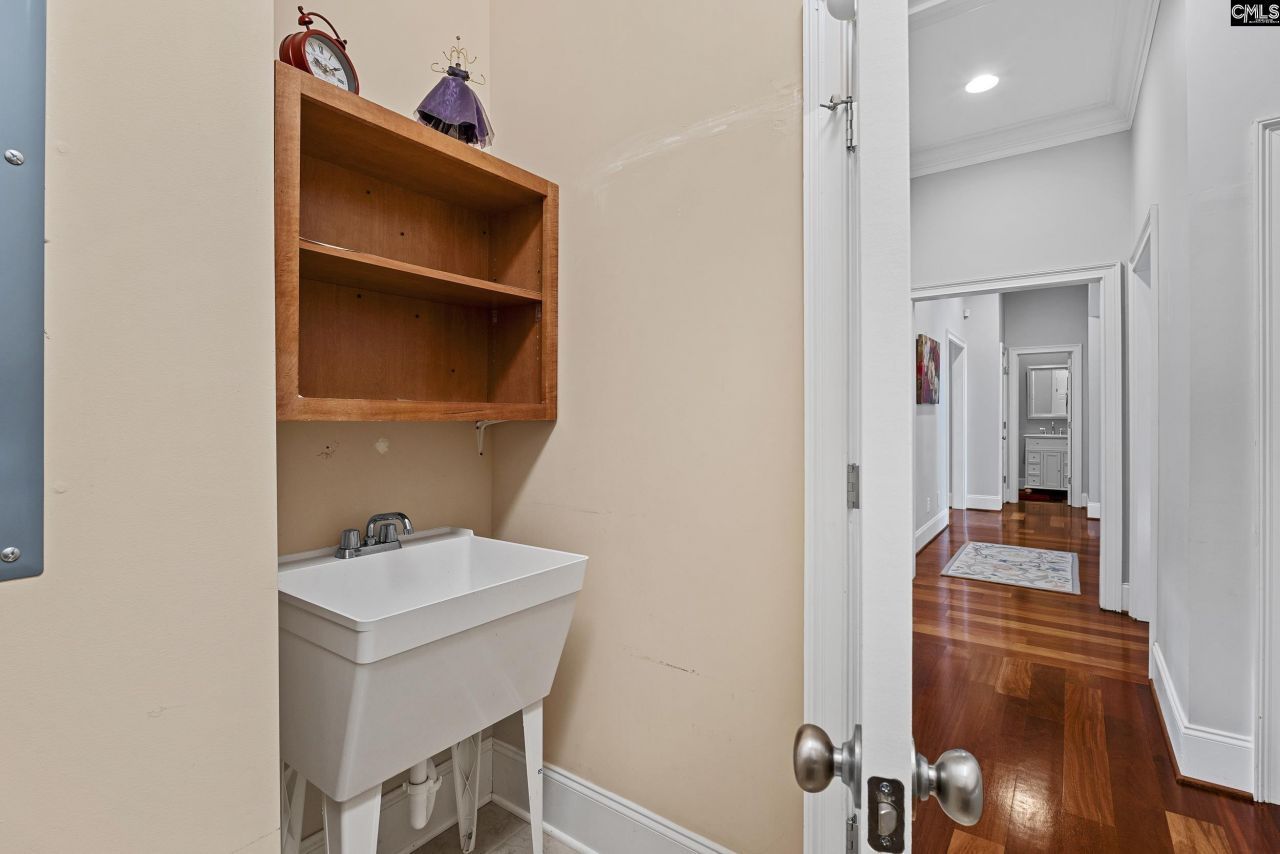 247 Gallantry Drive Photo 28