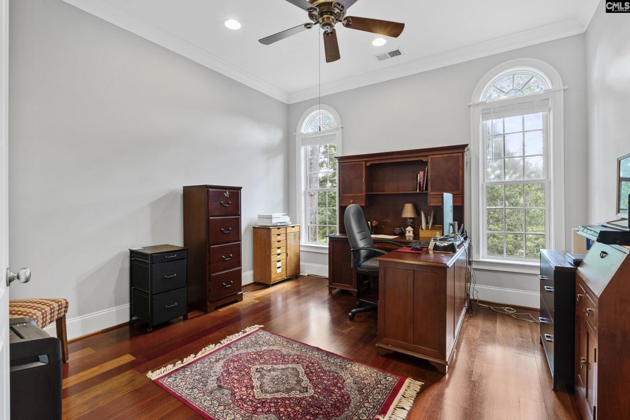 247 Gallantry Drive Photo 29