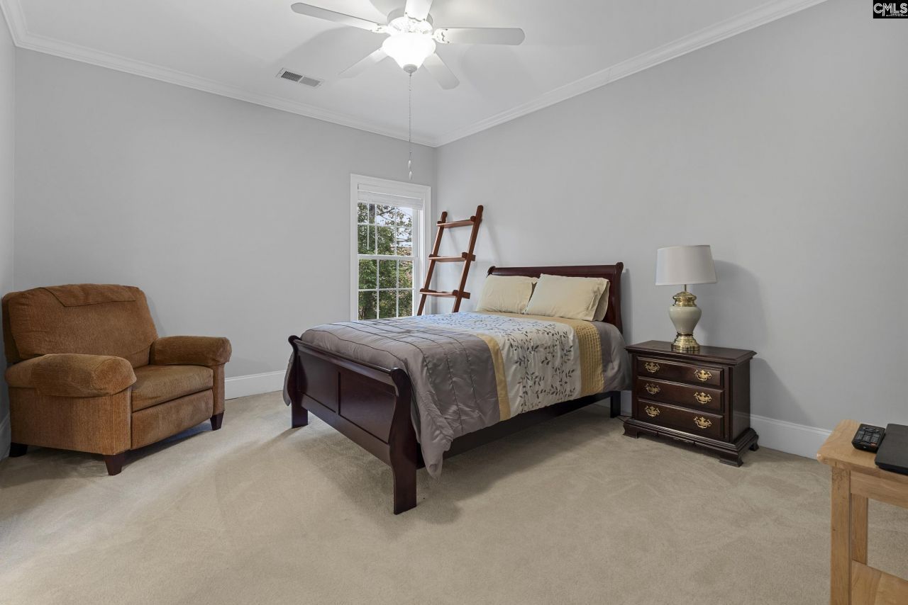 247 Gallantry Drive Photo 38