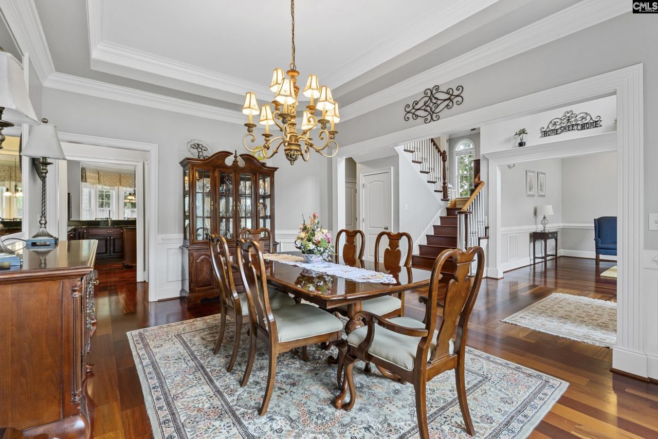 247 Gallantry Drive Photo 7