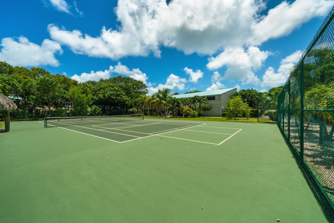 87200 Overseas Highway, Unit B9, Islamorada, FL 33036 Photo