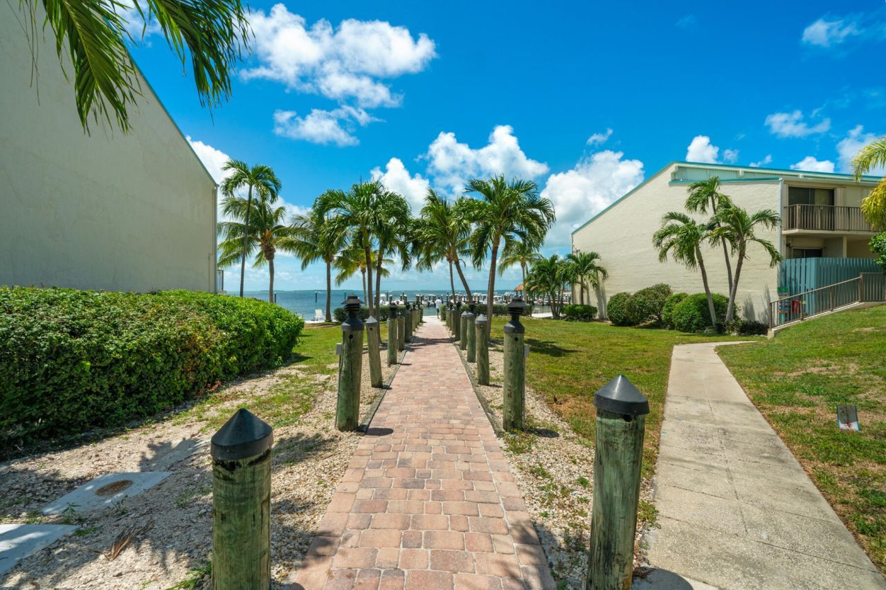 87200 Overseas Highway, Unit B9, Islamorada, FL 33036 Photo