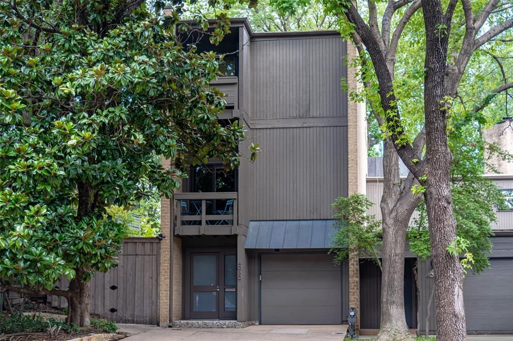 4030 Buena Vista Street, Dallas, TX 75204 Main Photo