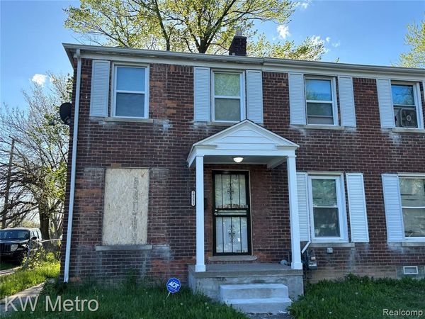 19331 HOOVER Street, Detroit, MI 48205