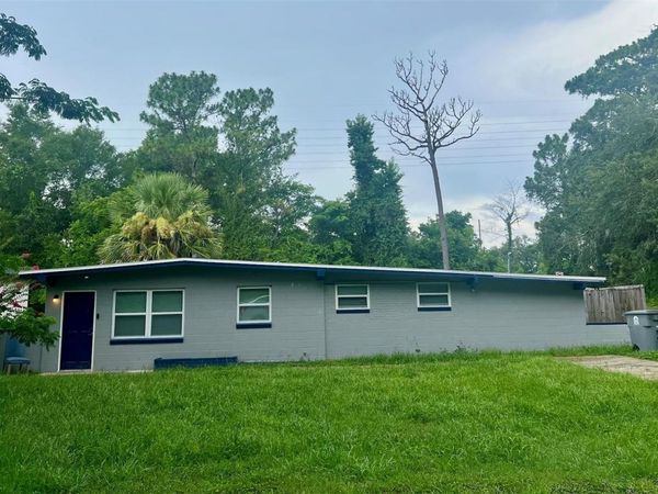 314 CHARLES AVENUE, ORANGE CITY, FL 32763