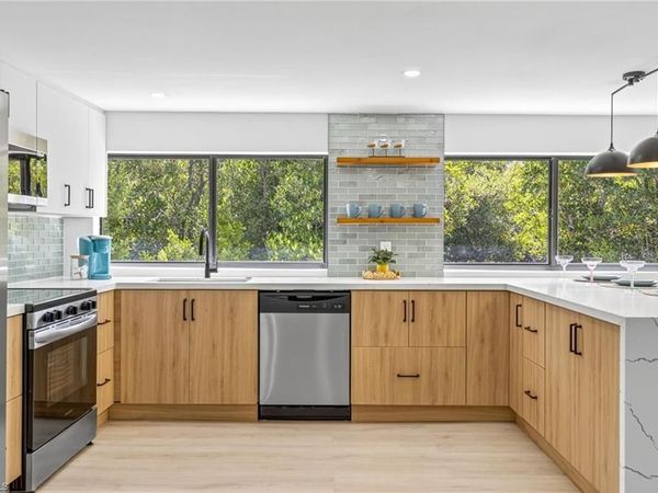 1105 Skiff PL, SANIBEL, FL 33957