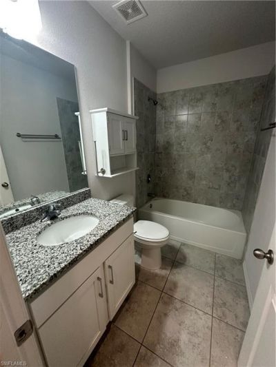 328 Jacaranda Pkwy E, Cape Coral, FL 33909 Photo