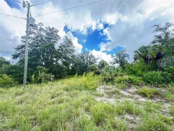 3018 46th ST SW, LEHIGH ACRES, FL 33976
