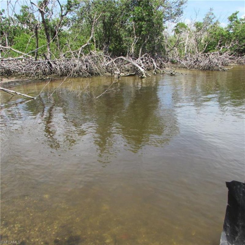 4195 Pine Island Rd Nw, Matlacha, FL 33993 Photo