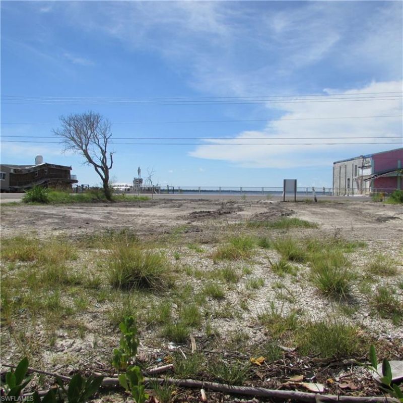 4195 Pine Island Rd Nw, Matlacha, FL 33993 Photo