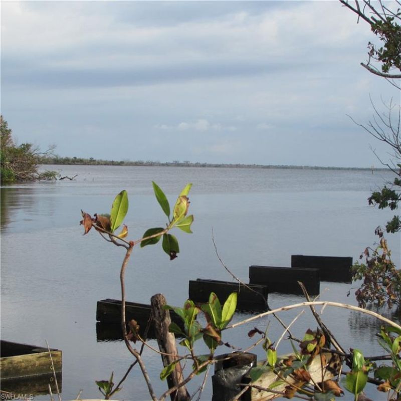 4195 Pine Island Rd Nw, Matlacha, FL 33993 Photo