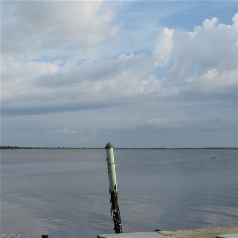 4195 Pine Island Rd Nw, Matlacha, FL 33993 Photo