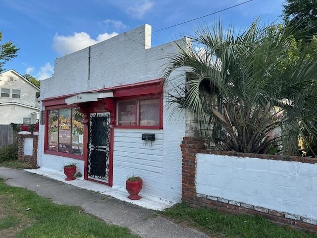 1901 Orvid Street Photo 3