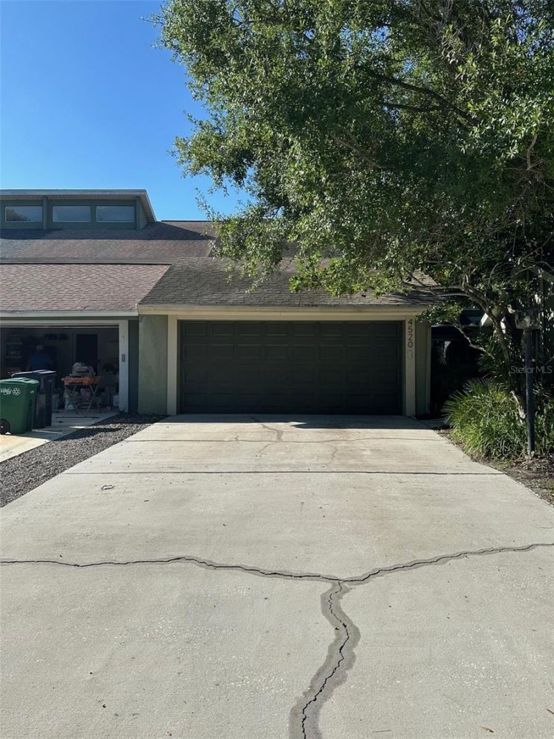 4520 W Gray Street, Tampa, FL 33609 Main Photo