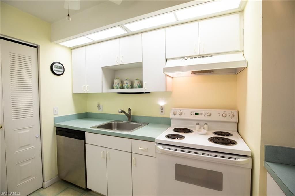 8041 S Woods Cir, Unit 14, Fort Myers, FL 33919 Photo