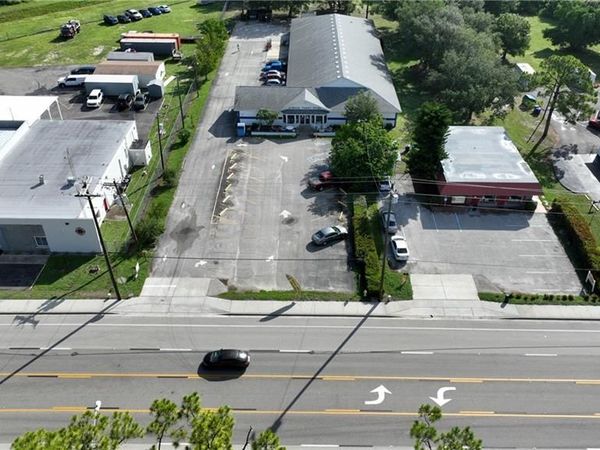 15 Homestead RD S, LEHIGH ACRES, FL 33936