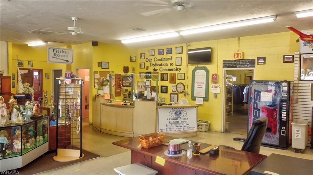 15 Homestead Rd S, Lehigh Acres, FL 33936 Photo