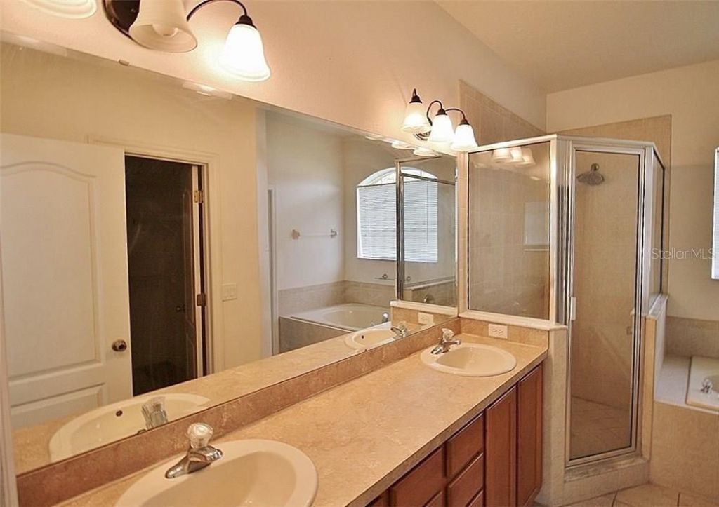 36310 Cavalier, Grand Island, FL 32735 Photo