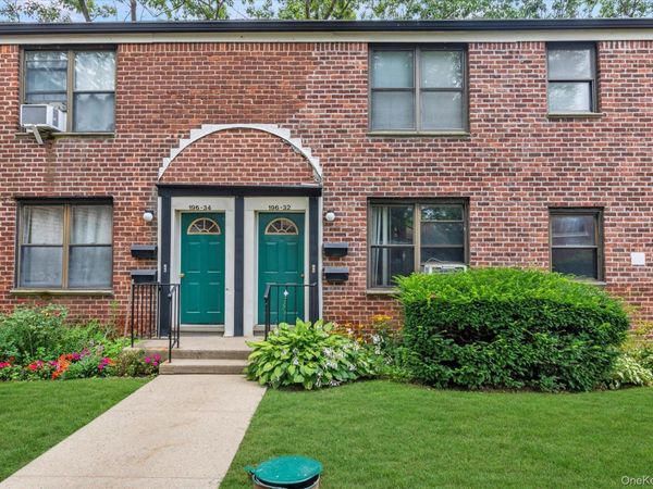 196-32 69th Ave, Unit 1st Fl, Fresh Meadows, NY 11365